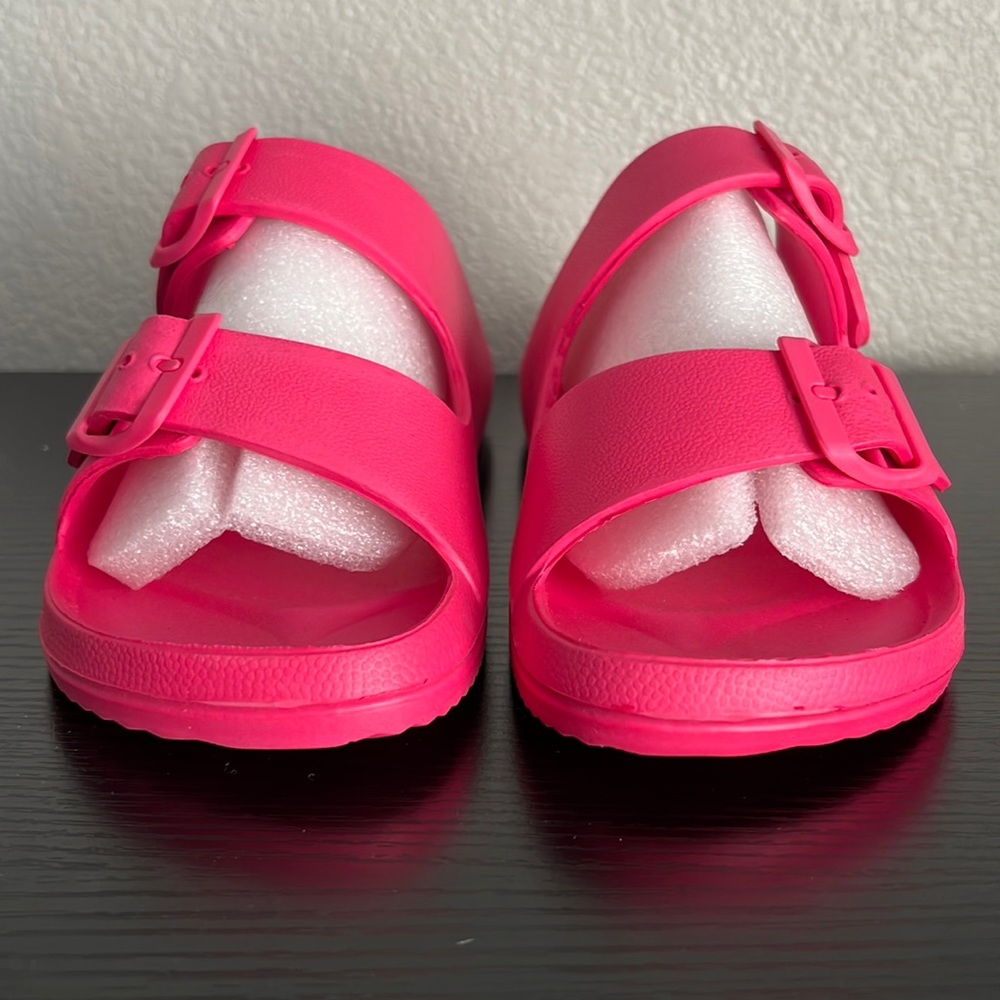 Corkys Waterslide. Pink. Size 9
